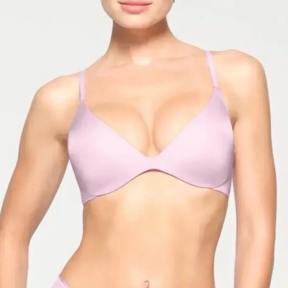 SKIMS Body Limited Edition Baby Pink Wireless Form Super Push-up Bra-NWT 38DD - Picture 1 of 7